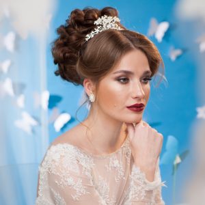 דוגמנית, איפור, טיפוח, שיער בריא